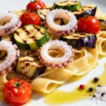 Calamarata zucchine e melanzane: la ricetta estiva che conquista tutti
