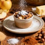 Crumble delizioso di mele, farina e cioccolato: dolce al cucchiaio imperdibile